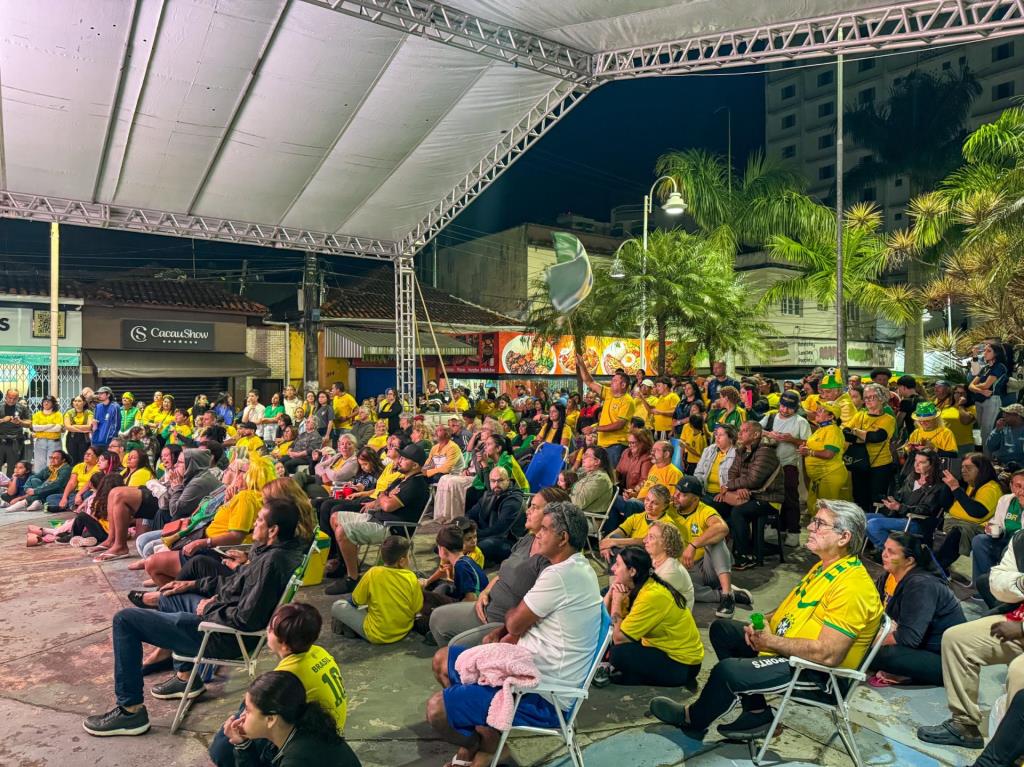 Mongaguá recebe transmissão ao vivo de Brasil x Japão na Praça Fernando Arens