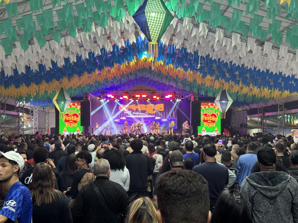 21º Festão na Praia bate recorde de público com 30 mil visitantes no primeiro fim de semana em Mongaguá