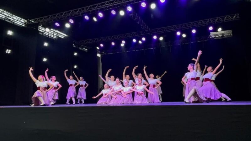 Bailarinas de Mongaguá encerram agenda no Festival de Dança de Joinville