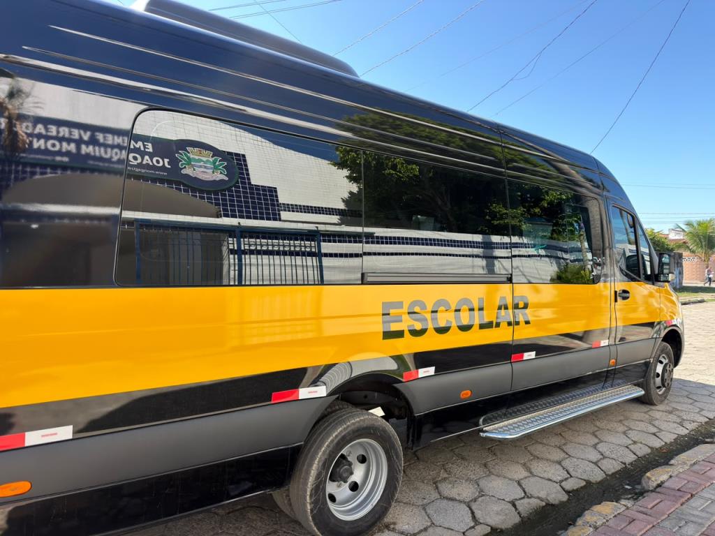 Mongaguá coloca 20 veículos novos no transporte escolar e atende mais de 600 alunos
