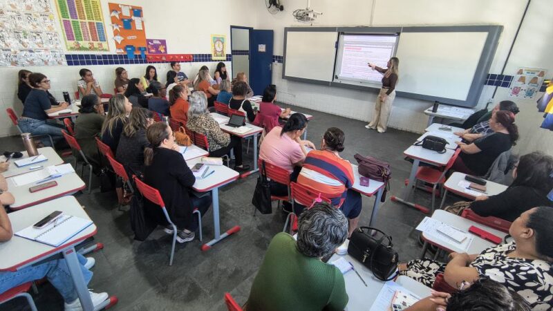 Rede municipal participa de nova etapa de formação do Alfabetiza Juntos em Mongaguá