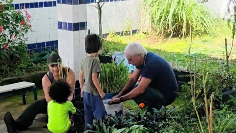 Escolas de Mongaguá iniciam nova fase do Projeto Citronela com produção de mudas