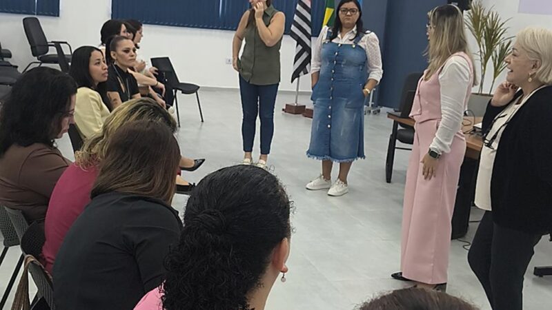 Coordenadores da rede municipal participam de formação sobre fluência leitora em Mongaguá