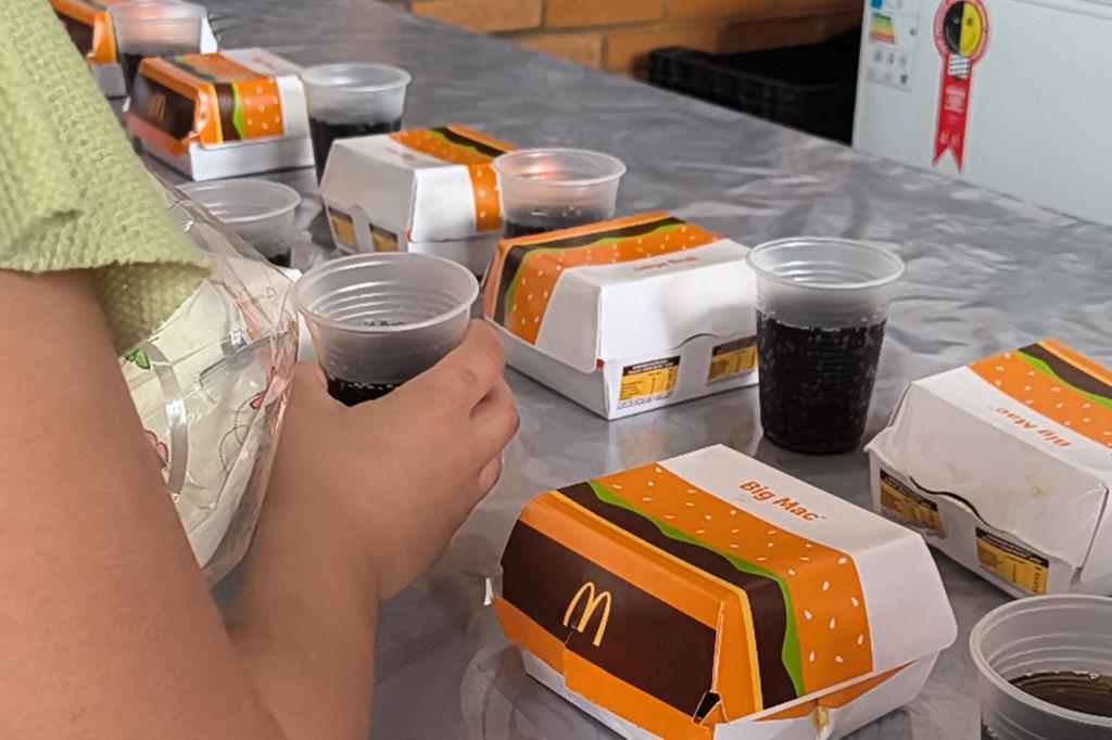 Lar Infantil de Mongaguá recebe doações em ação do Mc Dia Feliz 2026